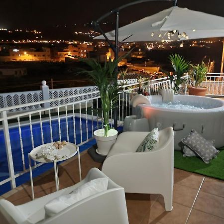 Villa Gaelca Арона Екстериор снимка