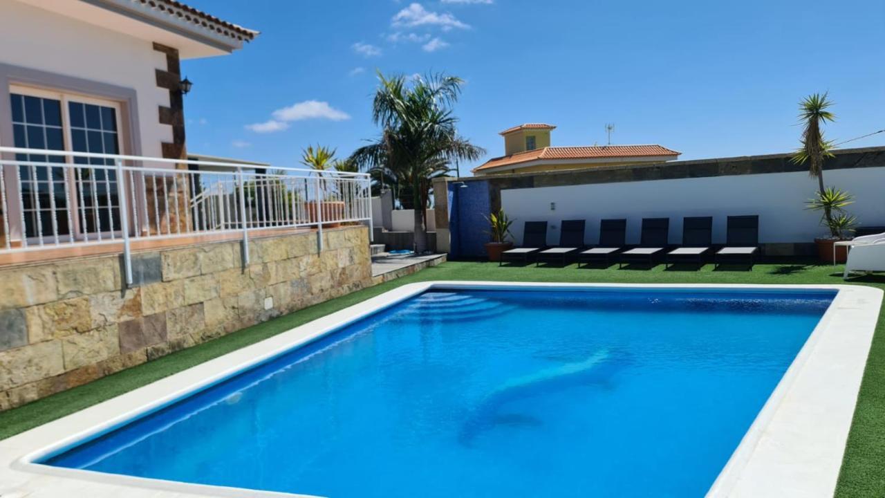 Villa Gaelca Арона Екстериор снимка